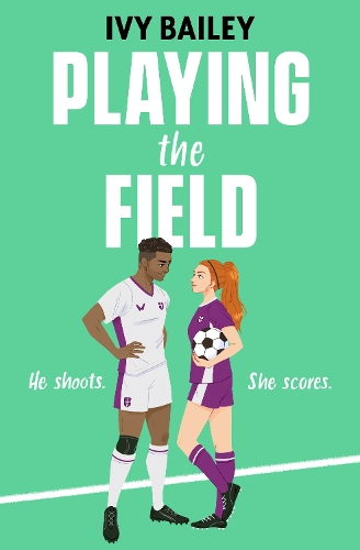 Паперова книга «Playing the Field», автор Айві Бейлі - фото №1