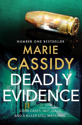 Бумажная книга «Deadly Evidence», автор Мари Кэссиди - фото №1
