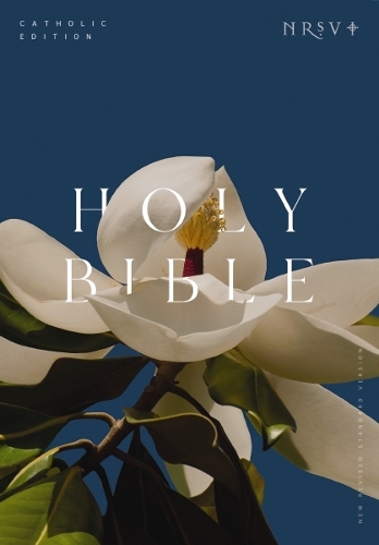 Бумажная книга «NRSV Catholic Edition Bible, Magnolia Hardcover (Global Cover Series): Holy Bible», автор Католическое библейское издательство - фото №1