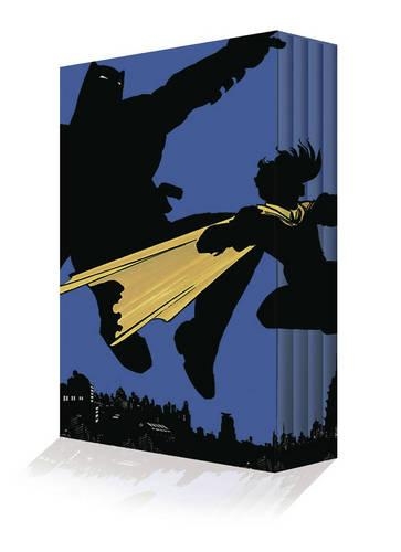 Бумажная книга «The Dark Knight Returns Slipcase Set», автор Фрэнк Миллер - фото №1