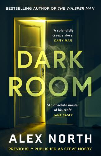 Бумажная книга «Dark Room», автор Алекс Норт - фото №1