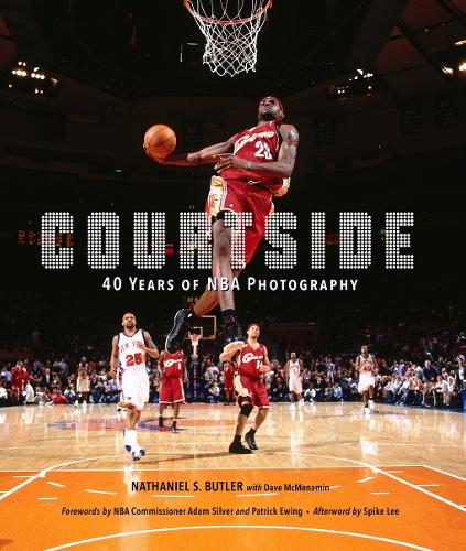 Бумажная книга «Courtside: 40 Years of NBA Photography», авторов Дэйв МакМенамин, Натаниэль Батлер - фото №1