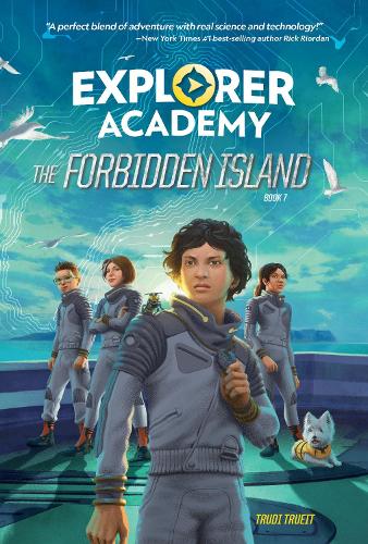 Паперова книга «Explorer Academy: The Forbidden Island (Book 7)», автор Труді Труїт - фото №1