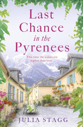 Бумажная книга «Last Chance in the Pyrenees: Fogas Chronicles 5», автор Джулия Стэгг - фото №1