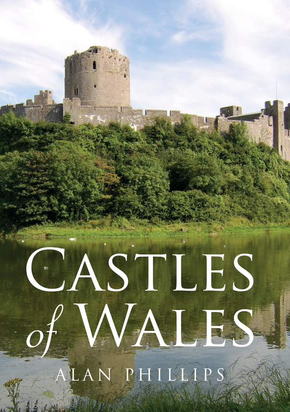 Бумажная книга «Castles of Wales» - фото №1