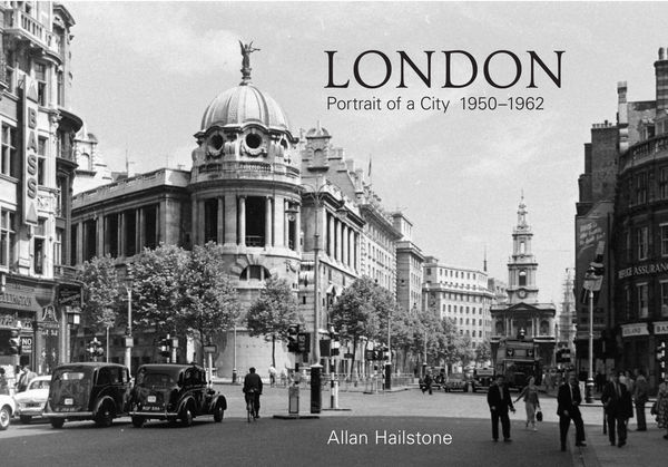 Бумажная книга «London Portrait of a City 1950-1962» - фото №1