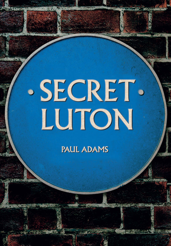 Паперова книга «Secret Luton» - фото №1