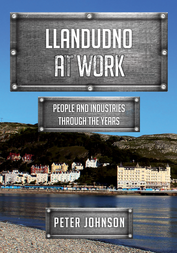 Бумажная книга «Llandudno at Work» - фото №1