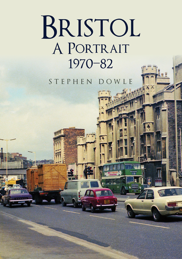 Бумажная книга «Bristol A Portrait 1970-82» - фото №1