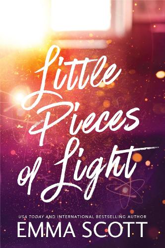 Бумажная книга «Little Pieces of Light», автор Эмма Скотт - фото №1