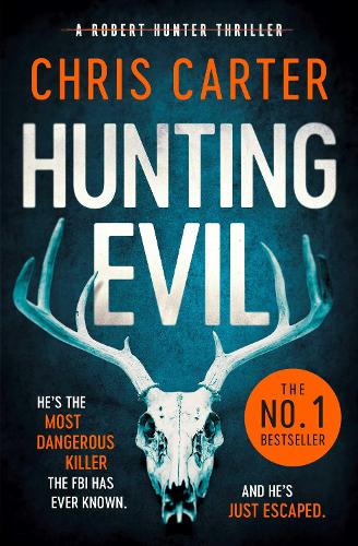 Бумажная книга «Hunting Evil», автор Крис Картер - фото №1