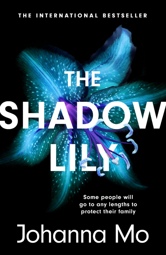 Паперова книга «The Shadow Lily», автор Джоанна Мо - фото №1