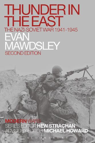 Бумажная книга «Thunder in the East: The Nazi-Soviet War 1941-1945», автор Эван Моудсли - фото №1