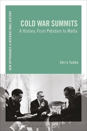 Паперова книга «Cold War Summits: A History, From Potsdam to Malta», автор Кріс Тадда - фото №1