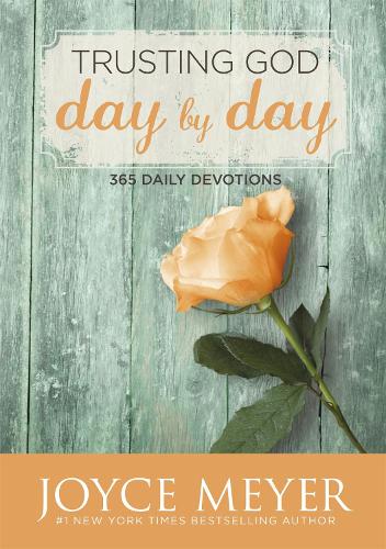 Бумажная книга «Trusting God Day by Day: 365 Daily Devotions», автор Джойс Майер - фото №1