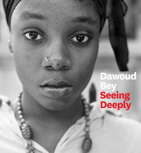 Бумажная книга «Dawoud Bey: Seeing Deeply», автор Давуд Бей - фото №1