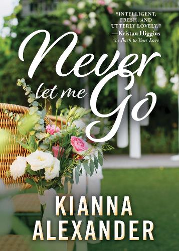 Паперова книга «Never Let Me Go», автор Кіанна Александер - фото №1