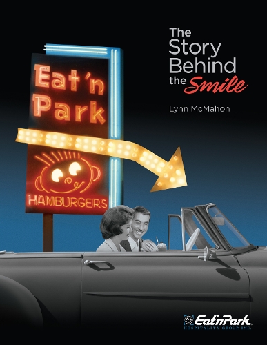 Бумажная книга «The Story Behind the Smile», автор Линн МакМахон - фото №1