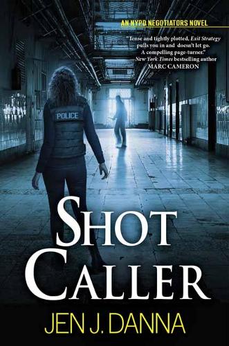 Паперова книга «Shot Caller», автор Джен Дж. Данна - фото №1