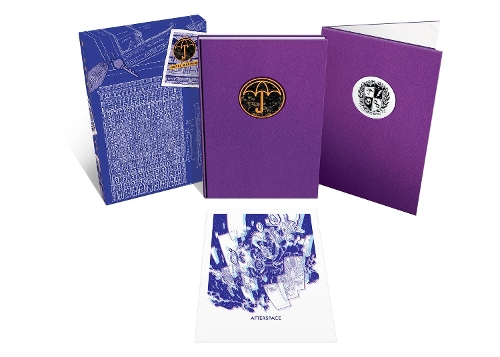 Бумажная книга «The Umbrella Academy Volume 3: Hotel Oblivion (deluxe Edition)», авторов Габриэль Ба, Жерар Вэй, Ник Филарди - фото №1