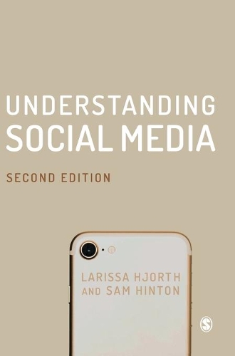 Паперова книга «Understanding Social Media», автор Лариса Хьорт - фото №1