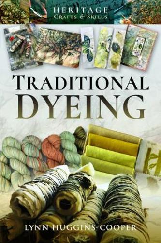 Бумажная книга «Traditional Dyeing», автор Линн Хаггинс-Купер - фото №1