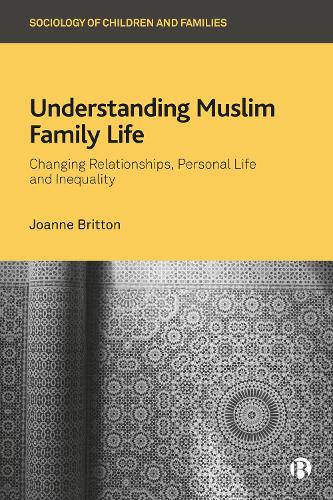 Бумажная книга «Understanding Muslim Family Life: Changing Relationships, Personal Life and Inequality» - фото №1