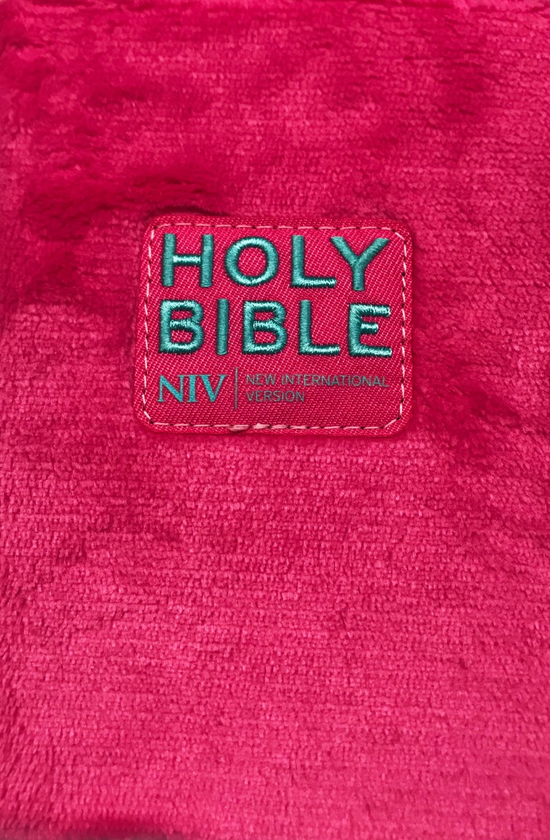 Паперова книга «NIV Pocket Fluffy Pink Bible» - фото №1