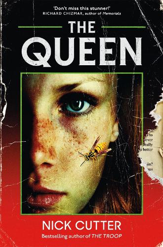 Бумажная книга «The Queen: The Summer's Best Horror Novel by One Of The Hottest Horror Novelists On The Planet!!», автор Ник Каттер - фото №1