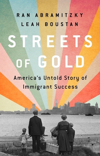 Бумажная книга «Streets of Gold: America's Untold Story of Immigrant Success», авторов Лия Бустан, Ран Абрамицки - фото №1