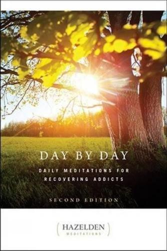 Бумажная книга «Day by Day», автор Аноним - фото №1