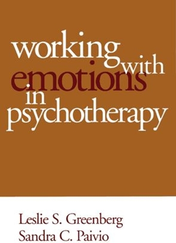 Бумажная книга «Working with Emotions in Psychotherapy», авторов Лесли С. Гринберг, Сандра К. Пайвио - фото №1