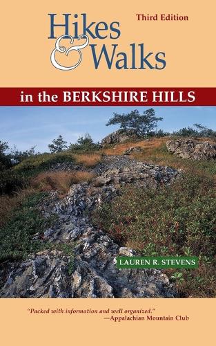 Паперова книга «Hikes & Walks in the Berkshire Hills», автор Лорен Р. Стівенс - фото №1
