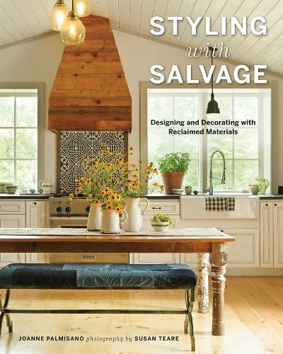 Бумажная книга «Styling with Salvage: Designing and Decorating with Reclaimed Materials», автор Джоанна Пальмизано - фото №1