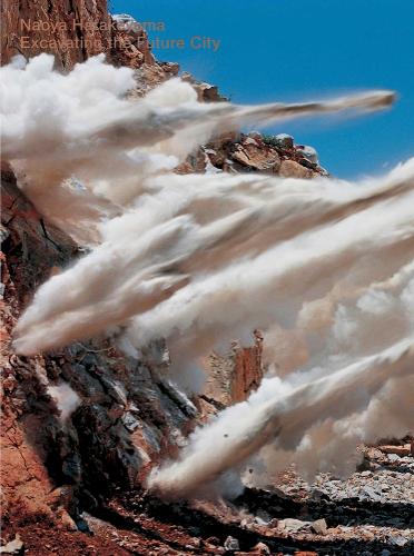 Бумажная книга «Naoya Hatakeyama: Excavating the Future City», автор Ясуфуми Накамори - фото №1