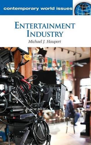 Паперова книга «Entertainment Industry: A Reference Handbook», автор Майкл Дж. Хауперт - фото №1