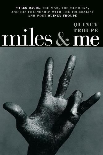 Паперова книга «Miles And Me», автор Квінсі Троуп - фото №1