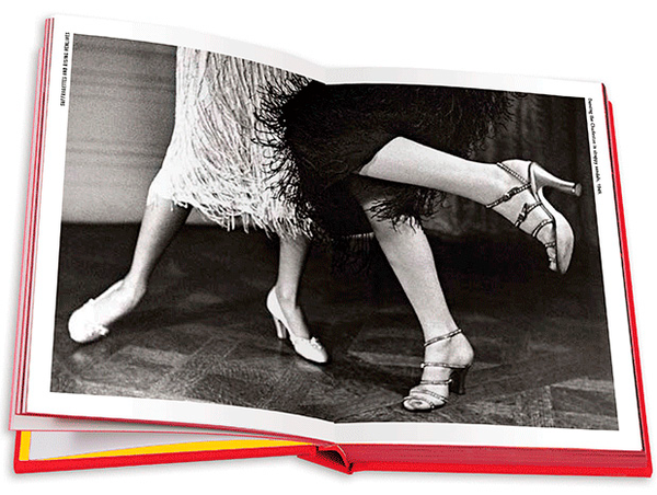 Бумажная книга «The Shoe Book», автор Ненси МакДоннел - фото №1