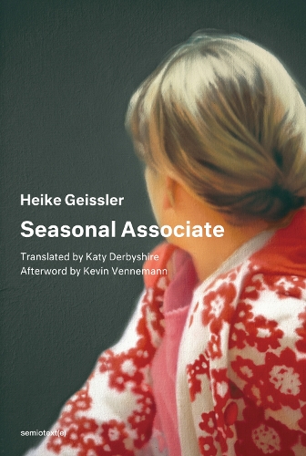 Паперова книга «Seasonal Associate», автор Хайке Гайслер - фото №1