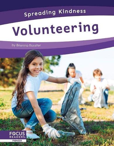 Паперова книга «Volunteering», автор Брієнна Россітер - фото №1