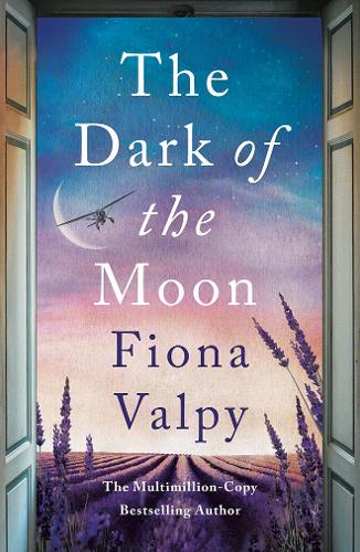 Бумажная книга «The Dark of the Moon», автор Фиона Вальпи - фото №1