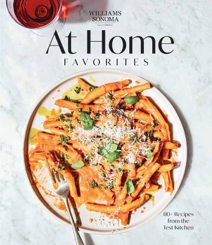 [object Object] «Williams Sonoma At Home Favorites: 110+ Recipes from the Test Kitchen», автор Велдон Оуен - фото №1