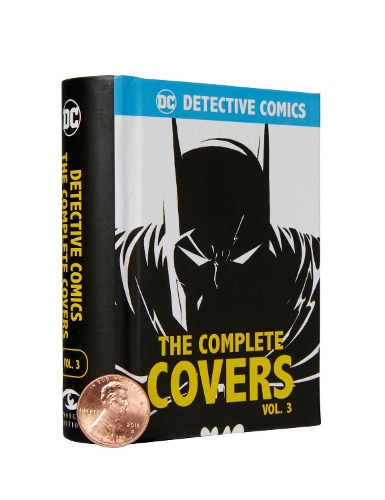 Бумажная книга «DC Comics: Detective Comics: The Complete Covers Volume 3», автор Insight Editions - фото №1