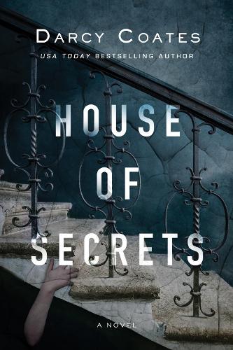 Бумажная книга «House of Secrets», автор Дарси Коутс - фото №1