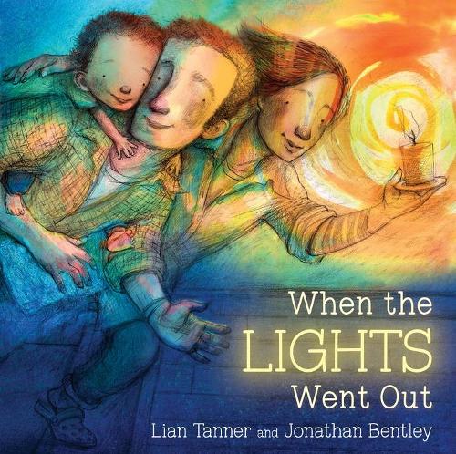 Паперова книга «When the Lights Went Out» - фото №1