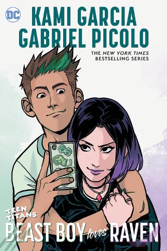 Бумажная книга «Teen Titans: Beast Boy Loves Raven», авторов Габриэль Пиколо, Ками Гарсия - фото №1