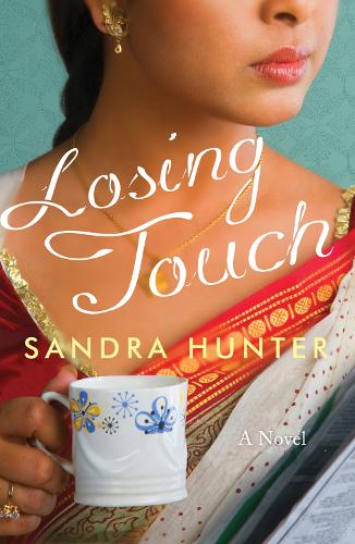 Бумажная книга «Losing Touch», автор Сандра Хантер - фото №1