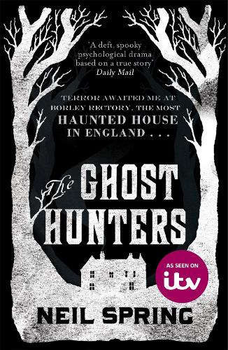 Бумажная книга «The Ghost Hunters», автор Нил Спринг - фото №1