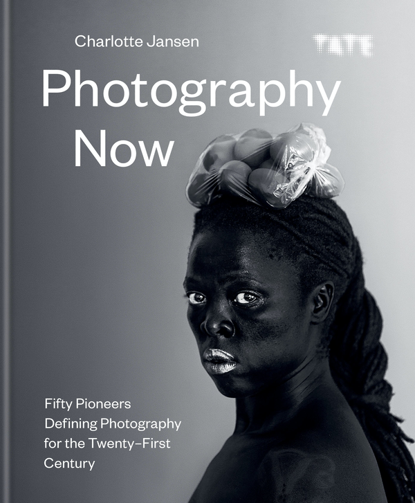 Бумажная книга «Photography Now. Fifty Pioneers Defining Photography for the Twenty-First Century», автор Шарлотта Янсен - фото №1