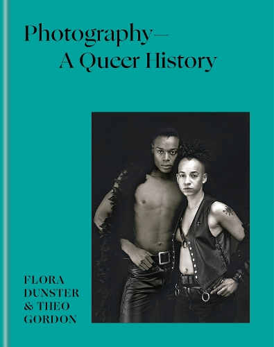 Бумажная книга «Photography – A Queer History», авторов Флора Данстер, Тео Гордон - фото №1